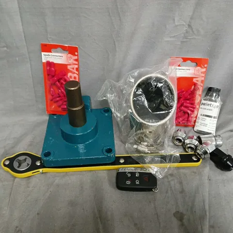 APPROXIMATELY 10 ASSORTED VEHICLE PARTS & ACCESORIES TO INCLUDE EXHAUST TIP, BULLET CONNECTORS, SOCKETS, ETC