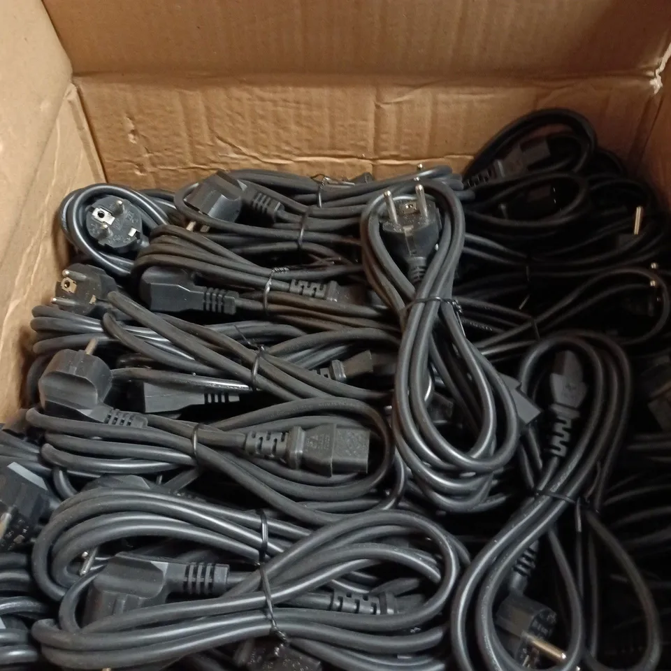 APPROXIMATELY 90 EURO PLUG MAINS KETTLE LEADS 