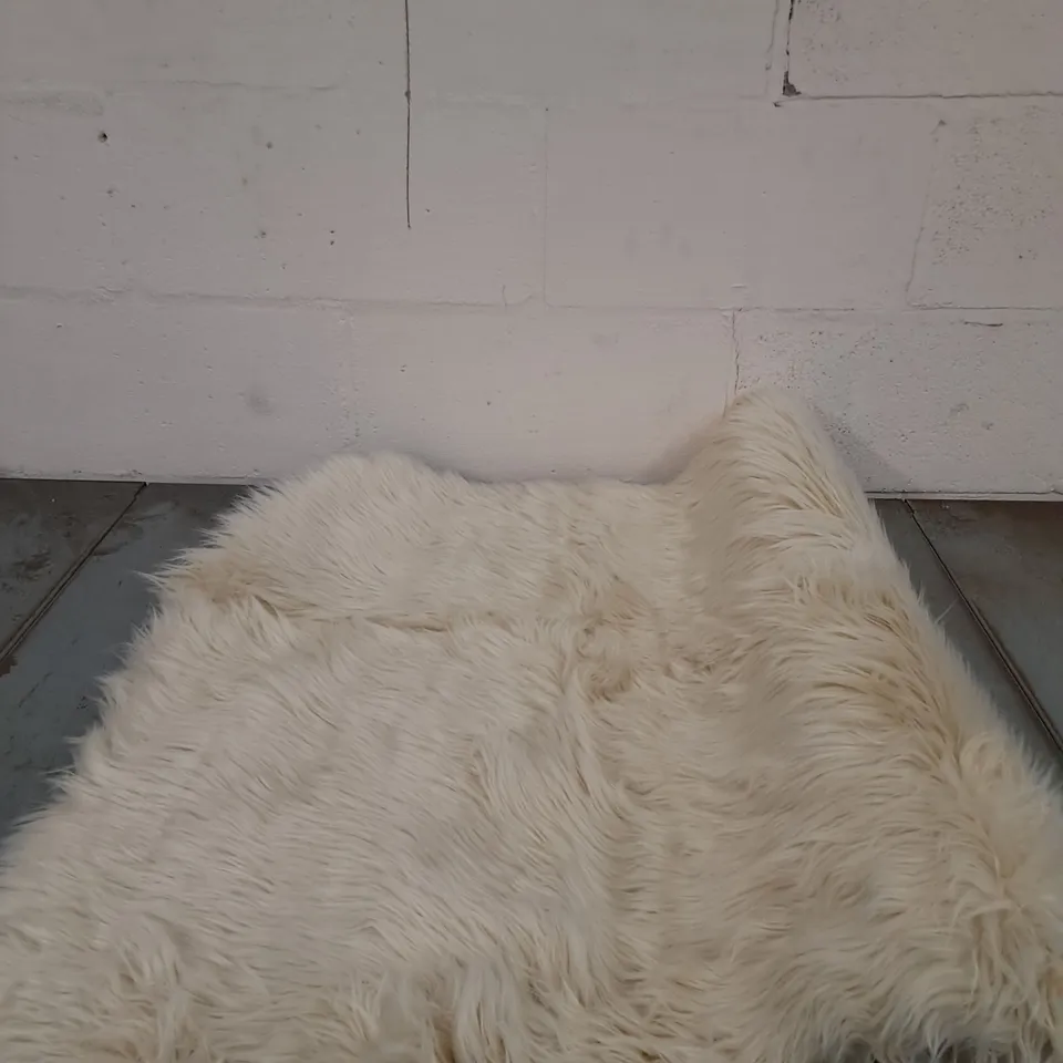 BRAND NEW PACO HOME 960 CREAM PLAYA RUG SIZE 80CM X 150CM
