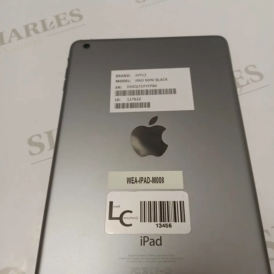 APPLE BLACK IPAD MINI DMQLTEPYFP84