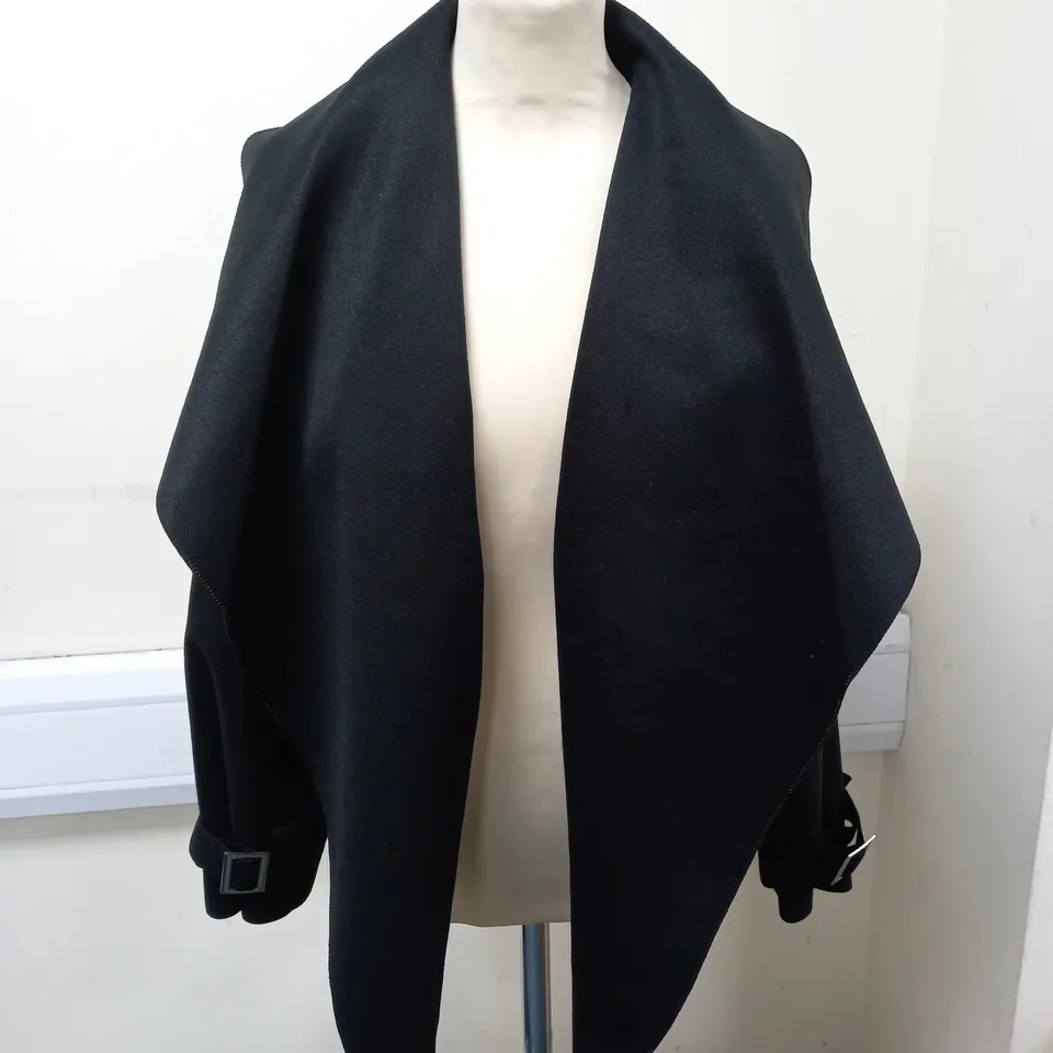 BOOHOO WATERFALL CUFF DETAIL COAT BLACK SIZE 16