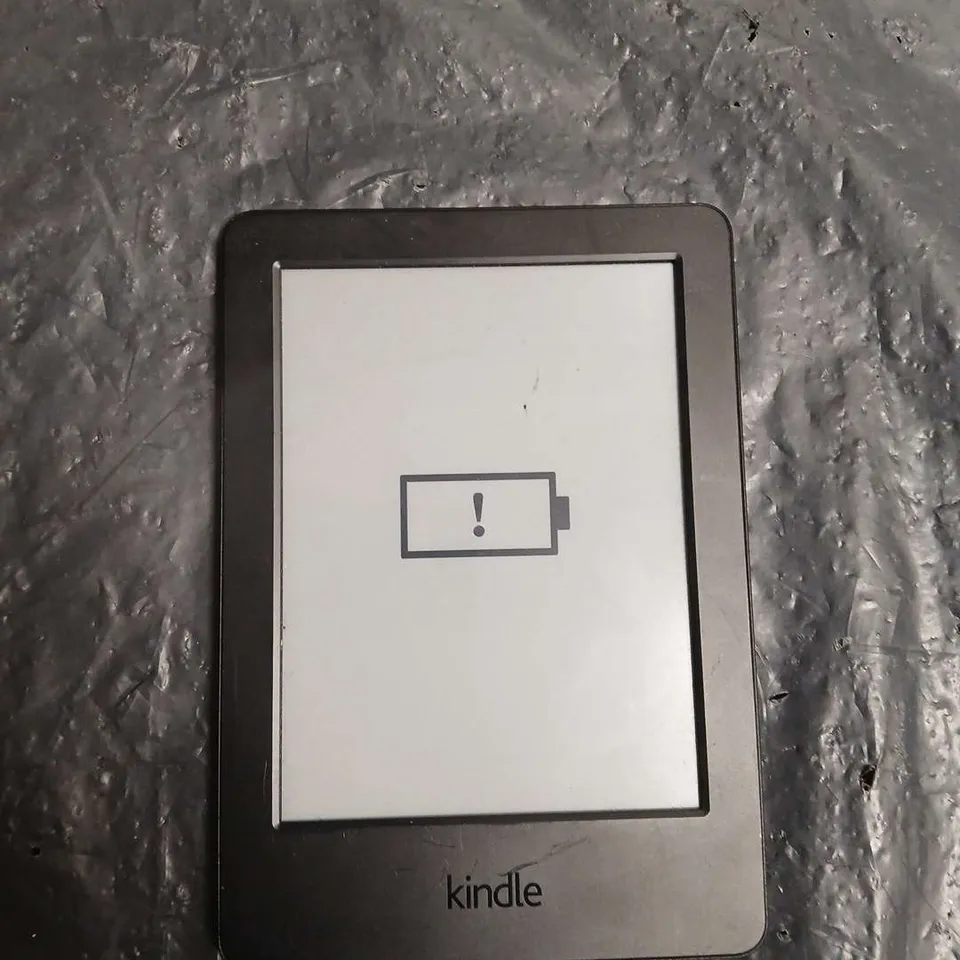 AMAZON KINDLE E-READER – BLACK