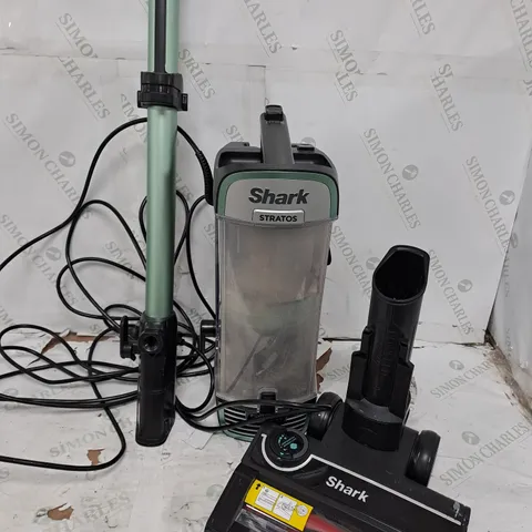 BOXED SHARK STRATOS CORDED VACUUM