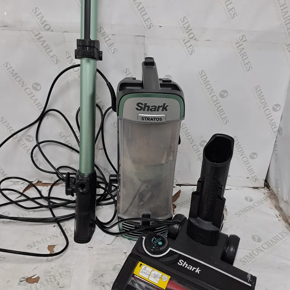 BOXED SHARK STRATOS CORDED VACUUM 