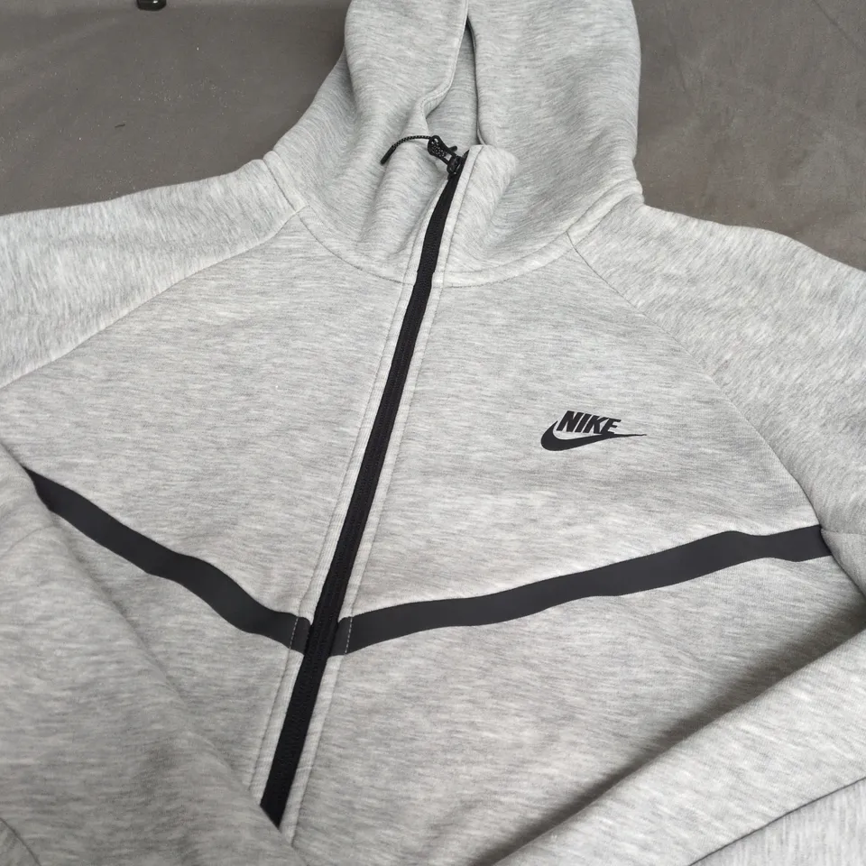 NIKE FULL ZIP TECH JACKET - SIZE M