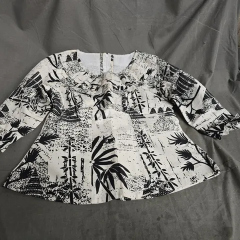 WOMEN'S BLOUSE – BLACK & WHITE BOTANICAL PRINT