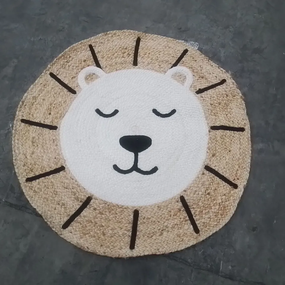 QUALITY DESIGNER AREA RUG - APPROXIMATELY 100X100CM