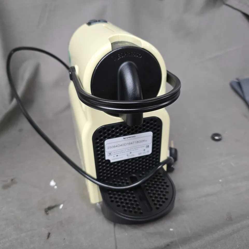 BOXED DELONGHI NESPRESSO INISSIA