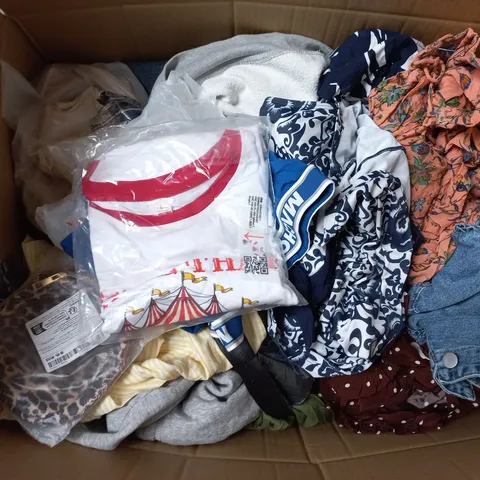 LARGE BOX OF APPROXIMATELY 20 ASSORTED CLOTHING ITEMS IN VARIOUS SIZES, STYLES AND COLOURS