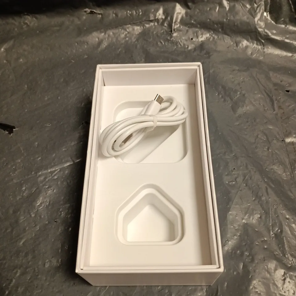 APPLE IPHONE 6S – SILVER – BOXED SMARTPHONE