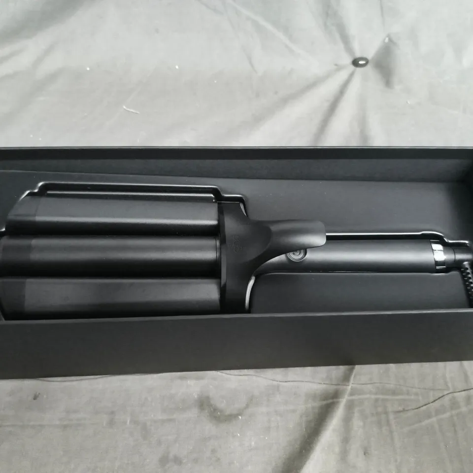 GHD WAVE PROFESSIONAL TRIPLE BARREL WAVER