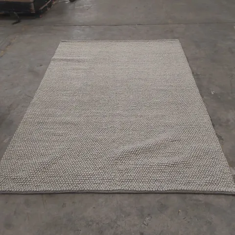 QUALITY DESIGNER AREA RUG - APPROXIMATELY 300 x 195cm