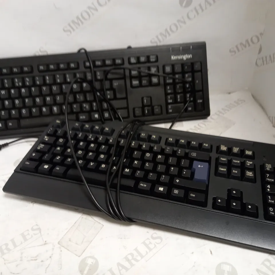 LOT OF 10 COMPUTER KEYBOARDS