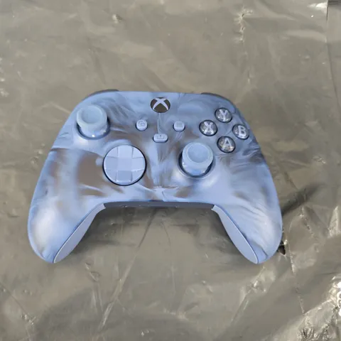 XBOX WIRELESS CONTROLLER