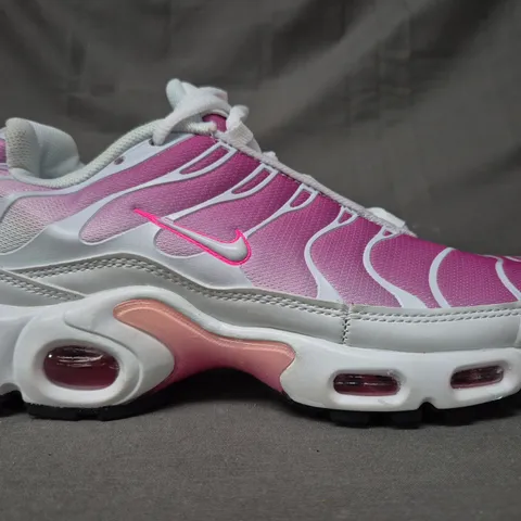 PAIR OF NIKE TN AIR SHOES IN PINK/WHITE UK SIZE 7