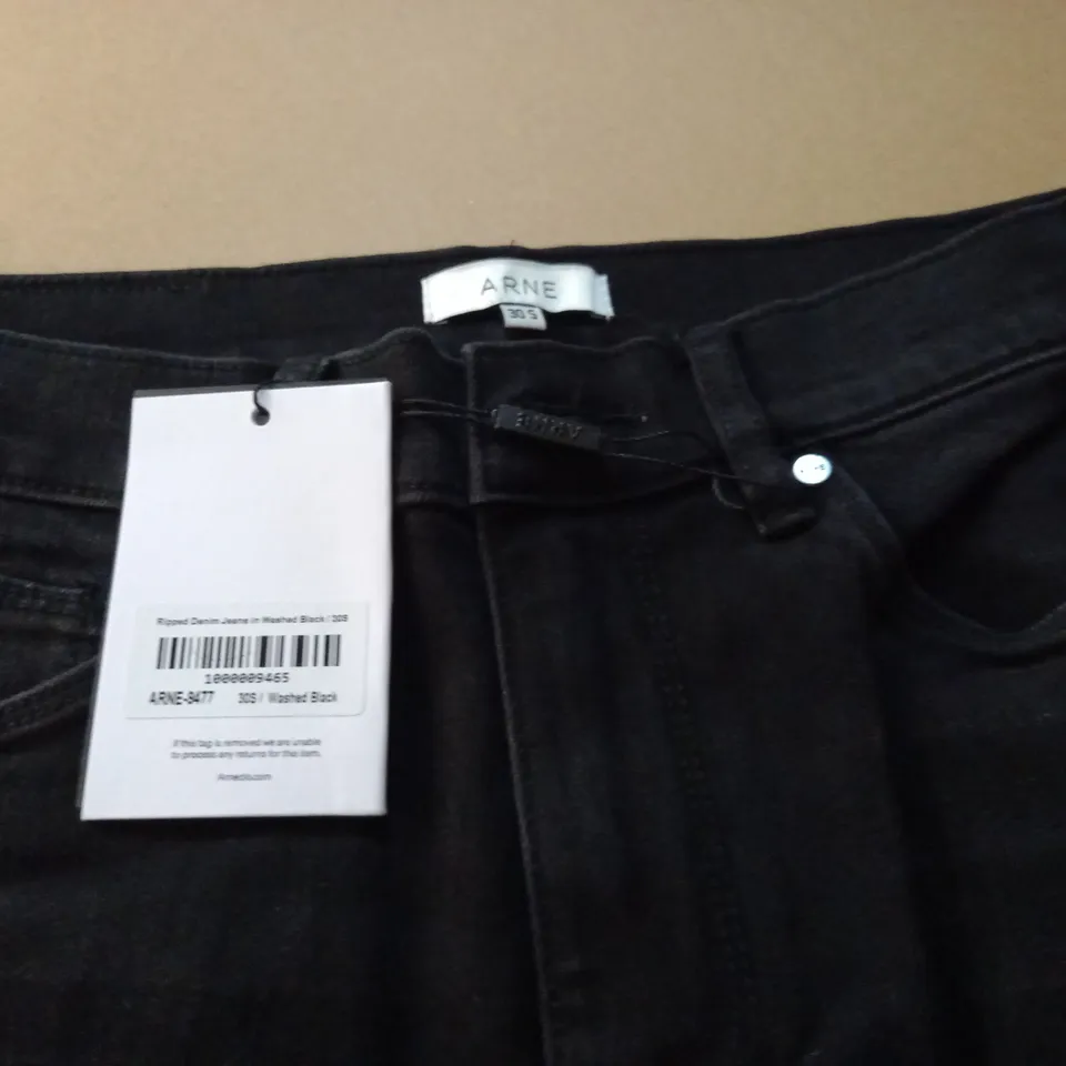 ARNE RIPPED DENIM JEANS IN WASHED BLACK - 30S