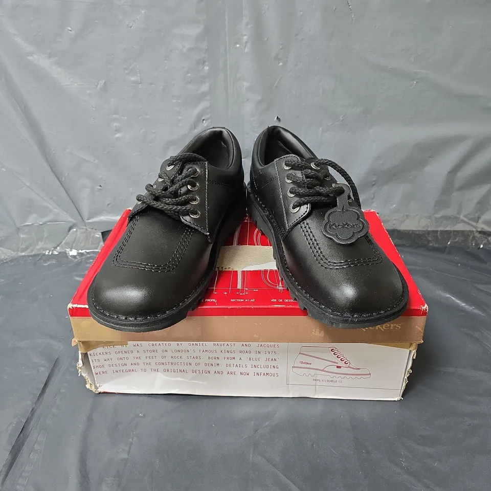 KICKERS LACE UP SHOES - BLACK - SIZE 42
