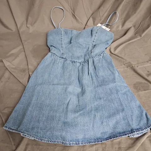 HOLLISTER OPEN BACK ROMPER DRESS IN BLUE DENIM SIZE S