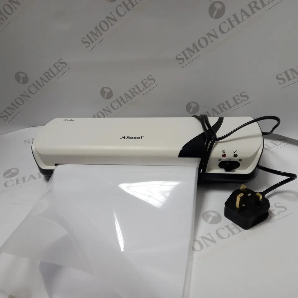 REXEL STYLE A4 HOME AND OFFICE LAMINATOR