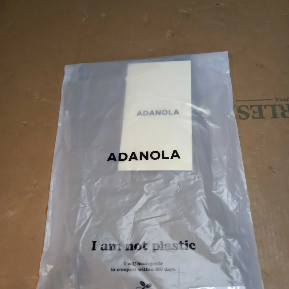 ADANOLA ULTIMATE LEGGINGS SIZE XS