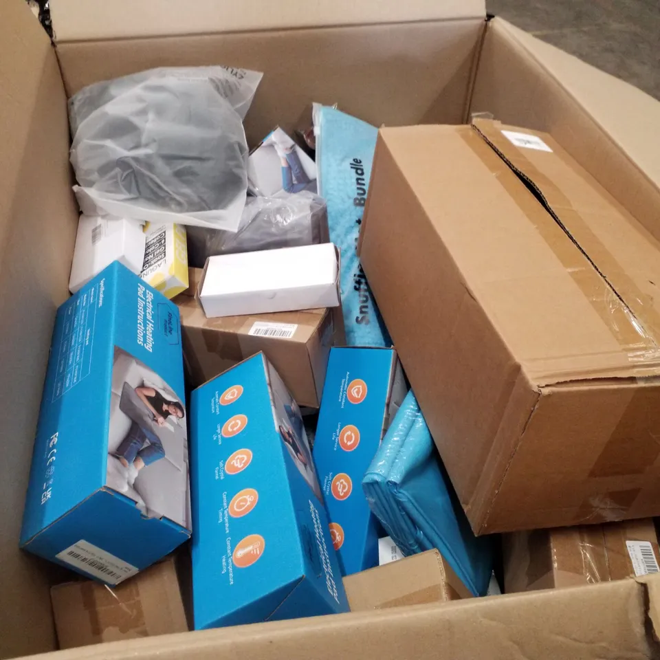 PALLET CONTAINING ASSORTED PRODUCTS INCLUDING ELECTRIC HEATING PAD, KIDS SINGLE DUVET COVER, TORTOISE EDIBLE BEDDING, NICOTINE GUM & SURFACE PANEL LEDS