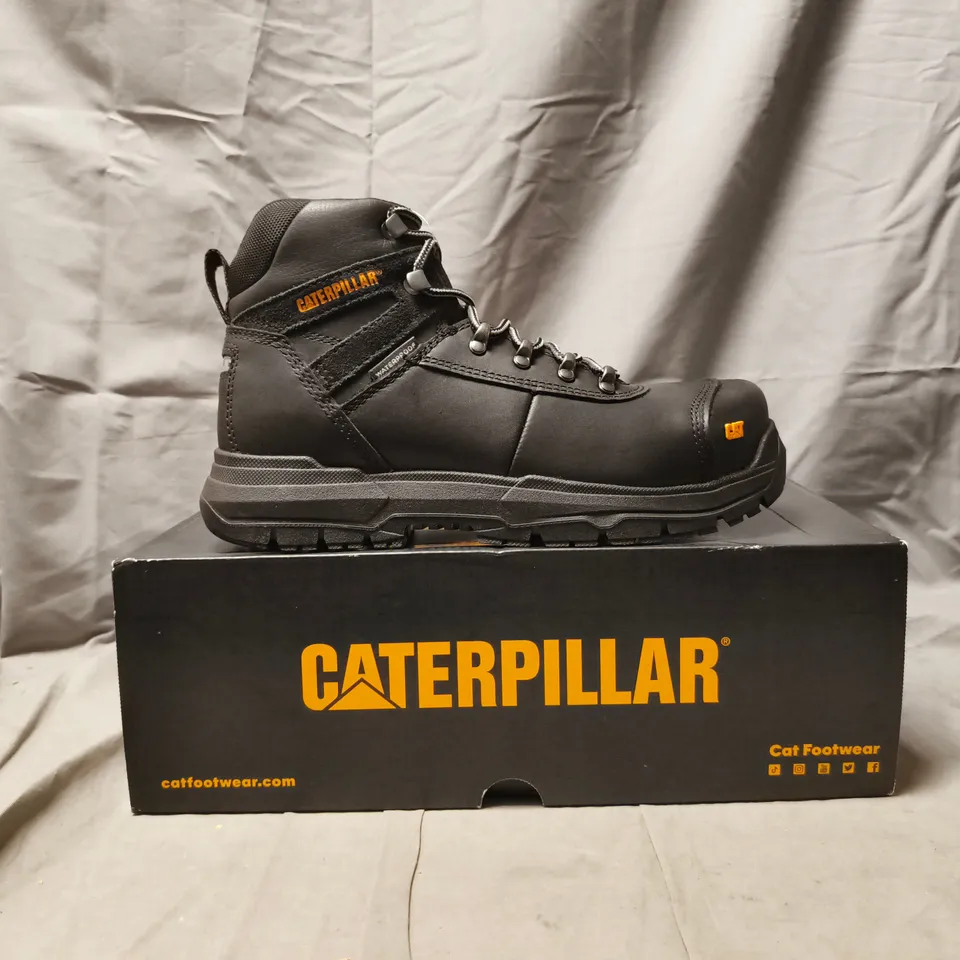 BOXED PAIR OF CAT PNEUMATIC 2.0 EN/STEEL TOE SAFETY BOOTS IN BLACK SIZE UK 8