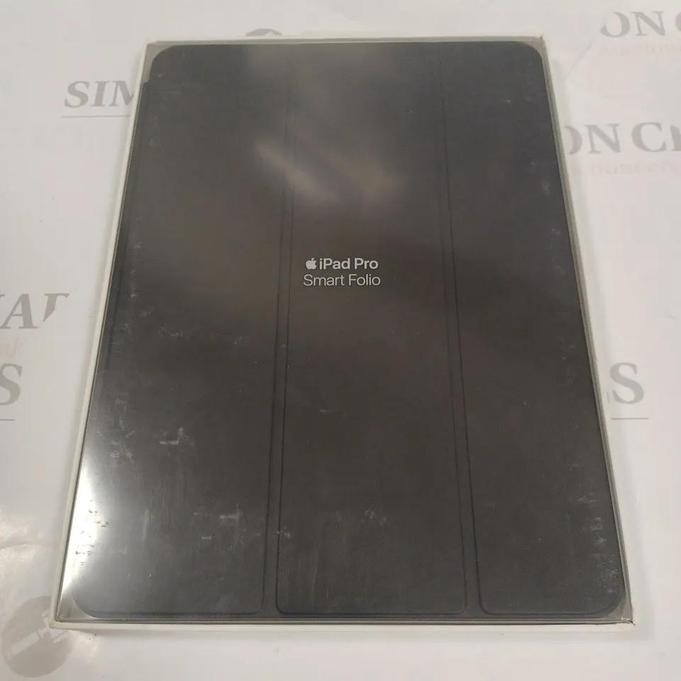 IPAD PRO 11" SMART FOLIO CASE IN CHARCOAL GREY