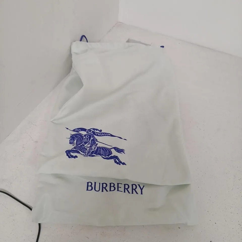 BURBERRY LEATHER BOOTS WITH BUCKLES – UK 5.5 (EU 38.5)