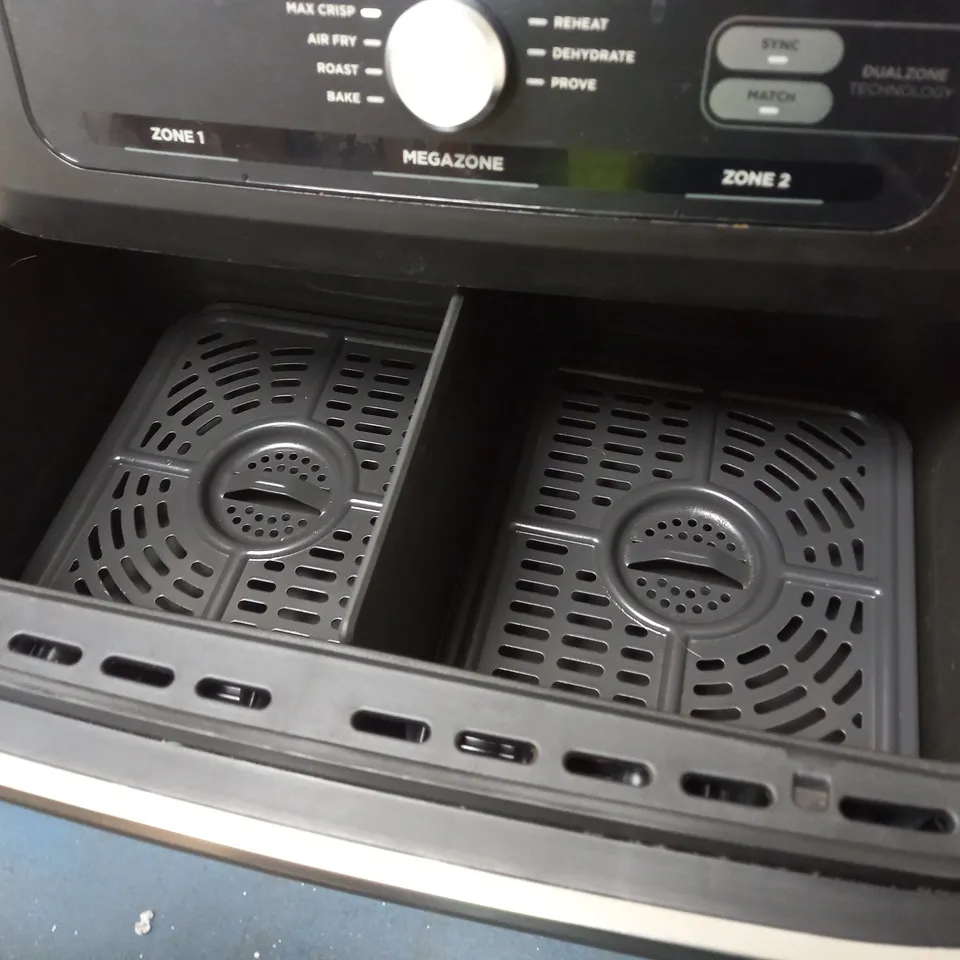 NINJA 10.4L FOODI FLEXDRAWER DUAL AIR FRYER IN BLACK AF500UK