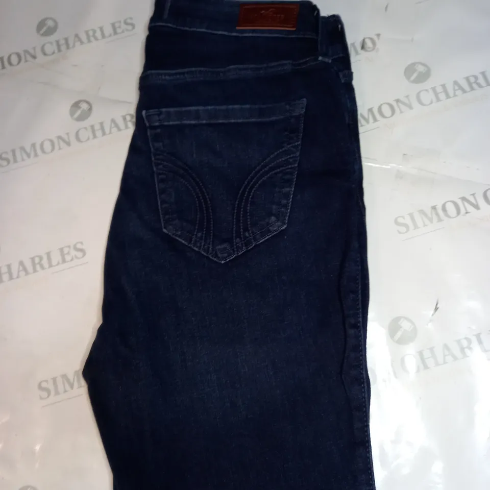 HOLLISTER SUPER SKINNY JEANS SIZE 8R W29R