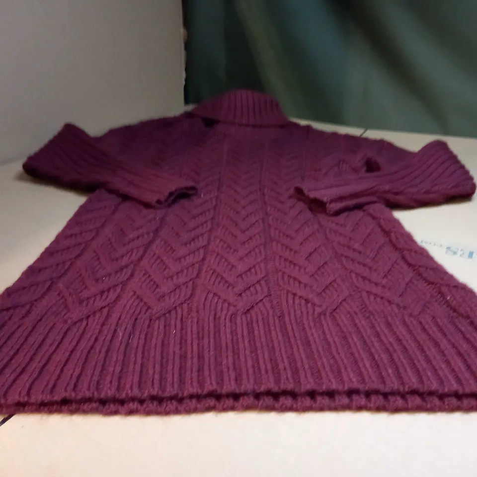 GLAMOROUS DEEP RED CABLE KNITTED DRESS - XS