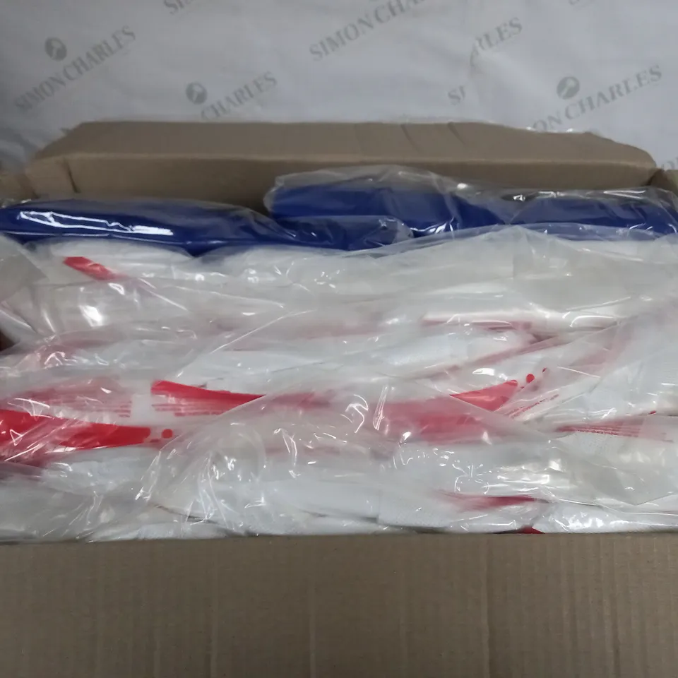 ASSORTED SAFETY WORKWEAR APPROX. 17 ITEMS 