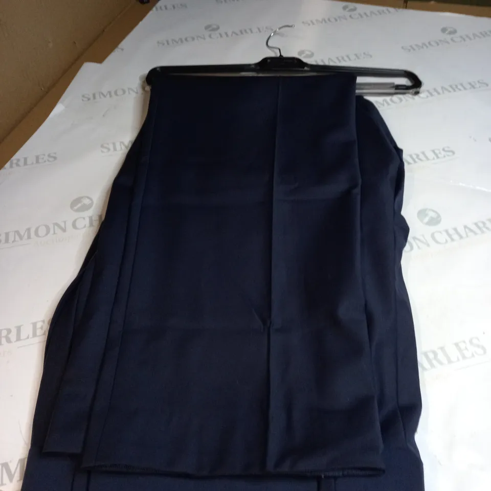 THE SMIT ROW COMPANY FULL NAVY BLUE SUIT SIZE UNSPECIFIED 