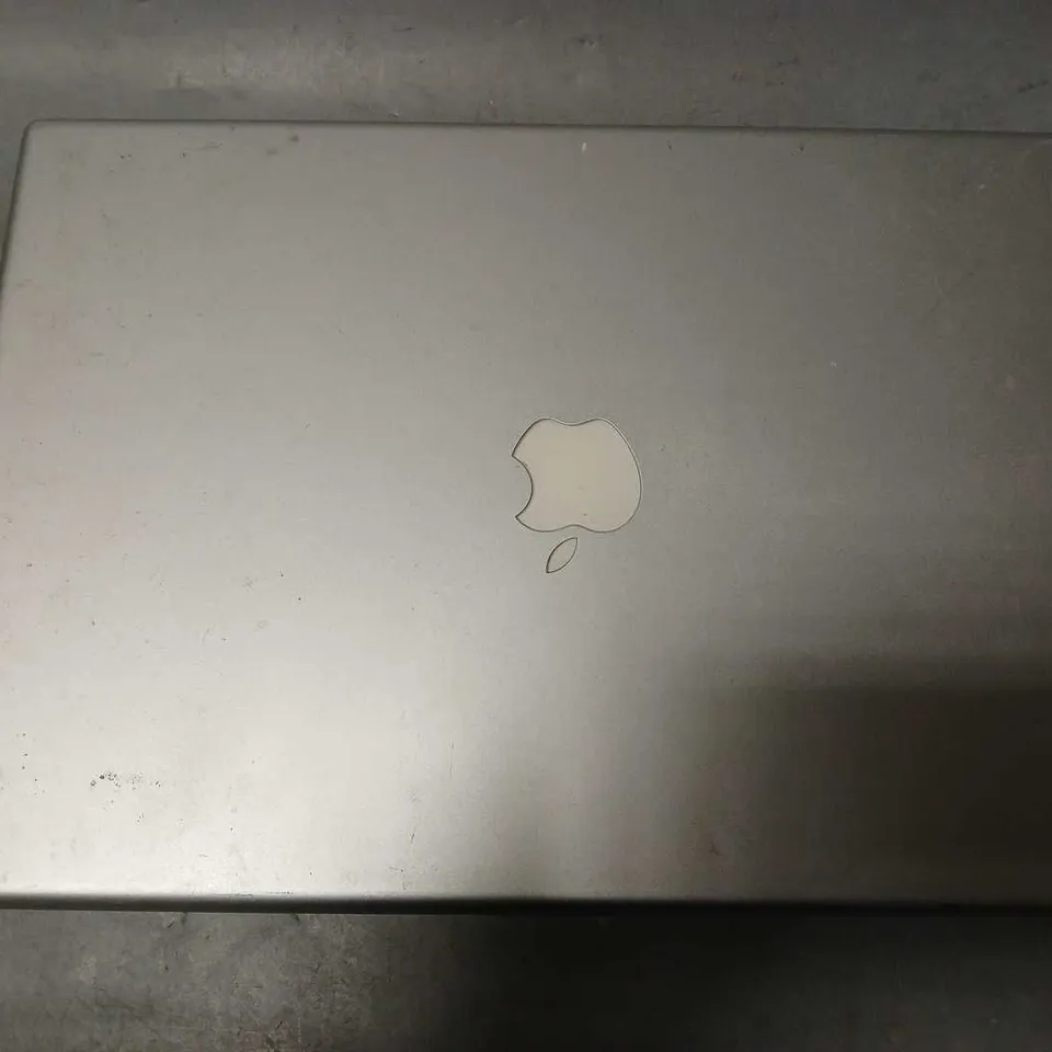 APPLE MACBOOK PRO A1342