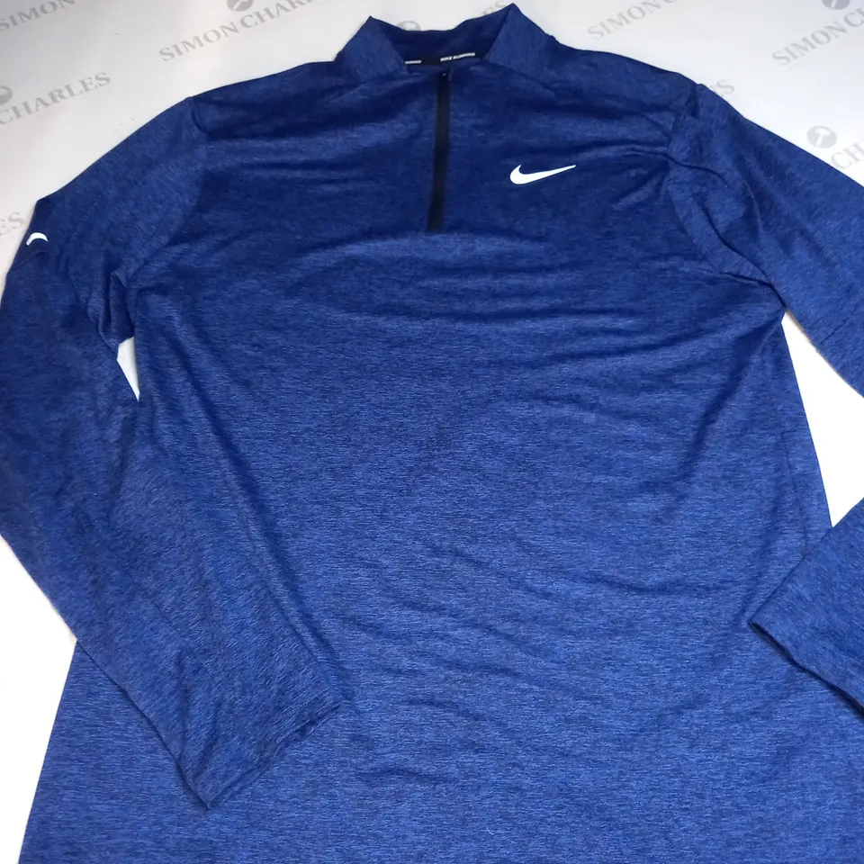 NIKE 1/4 FUNNEL SHIRT SIZE M 