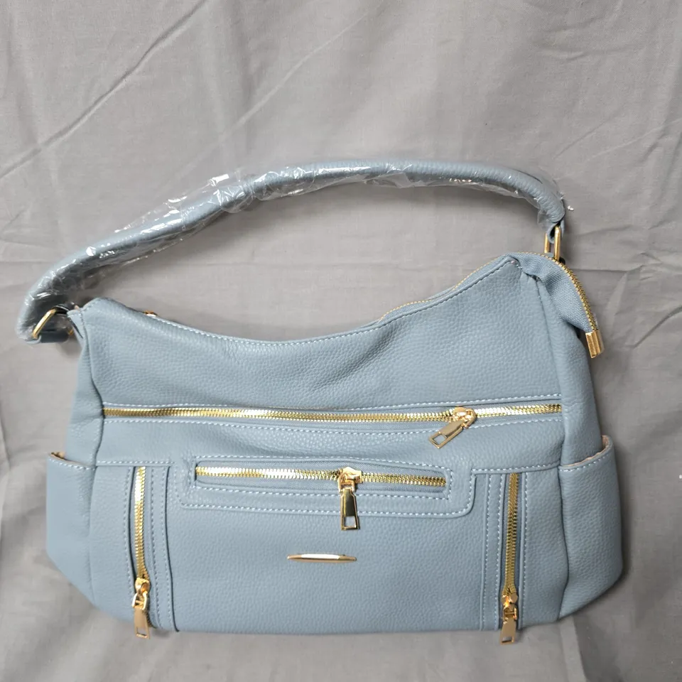 UNBRANDED LIGHT BLUE PEBBLED LEATHER HANDBAG WITH GOLD HARDWARE