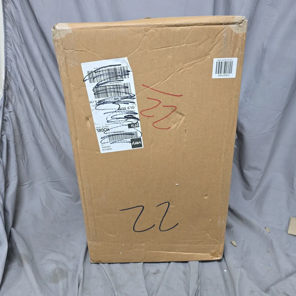 RATTAN LAUNDRY CORNER HAMPER