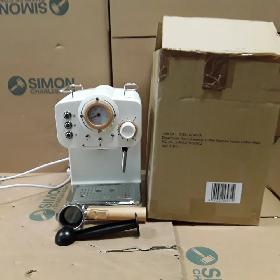 BOXED SWAN COFFEE MACHINE SK22110WHTN