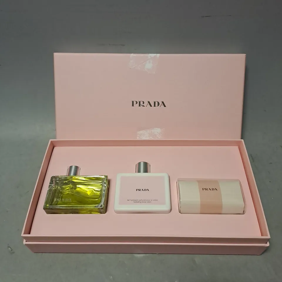 BOXED PRADA EAU DE PARFUM GIFT SET