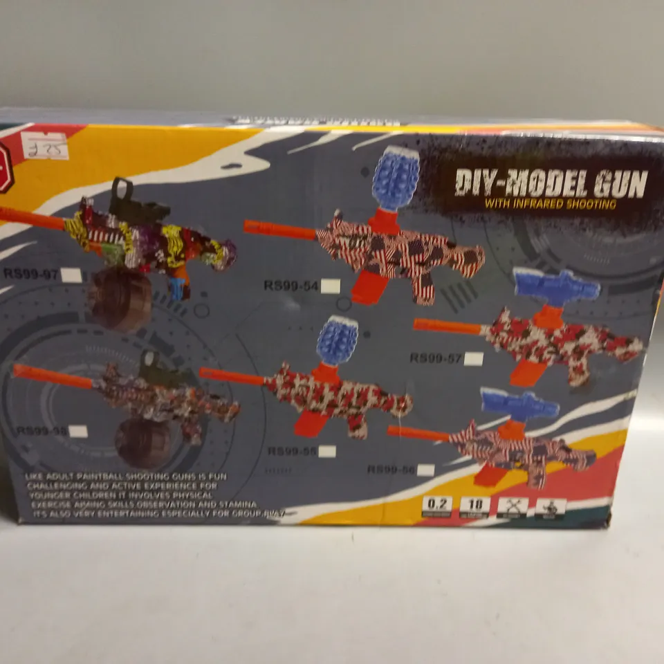 BOXED BATTLE GAMES DIY MODEL GUN WITH INFRA RED SHOOTING