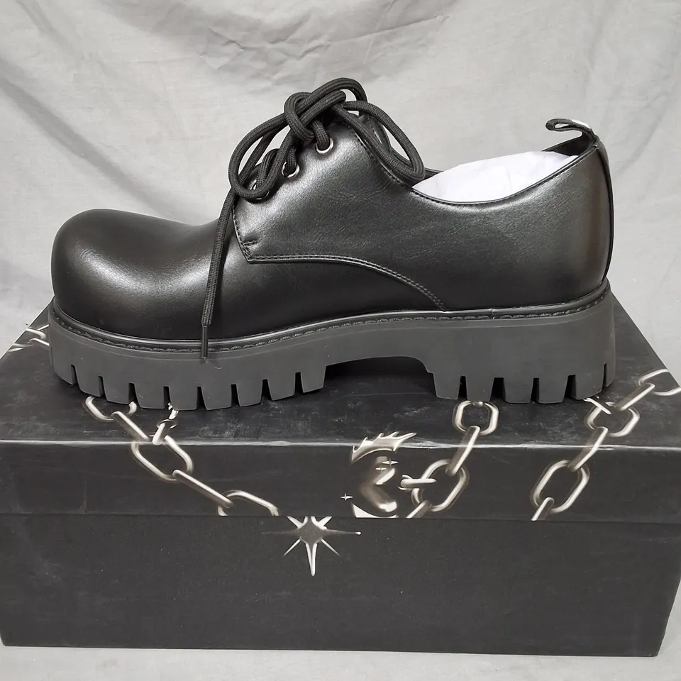 BOXED KOI DEACONS OF THE DEEP BLACK SHOES - UK 8