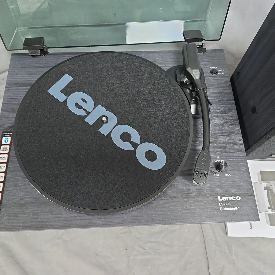 LENCO LS-300 BLUETOOTH TURNTABLE WITH TWO SPEAKERS