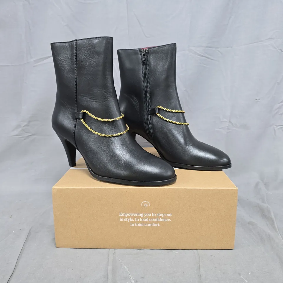 BOXED PAIR OF CALLA MAYA MID HEELED SIDE-ZIP ANKLE BOOTS IN BLACK SIZE EU 41