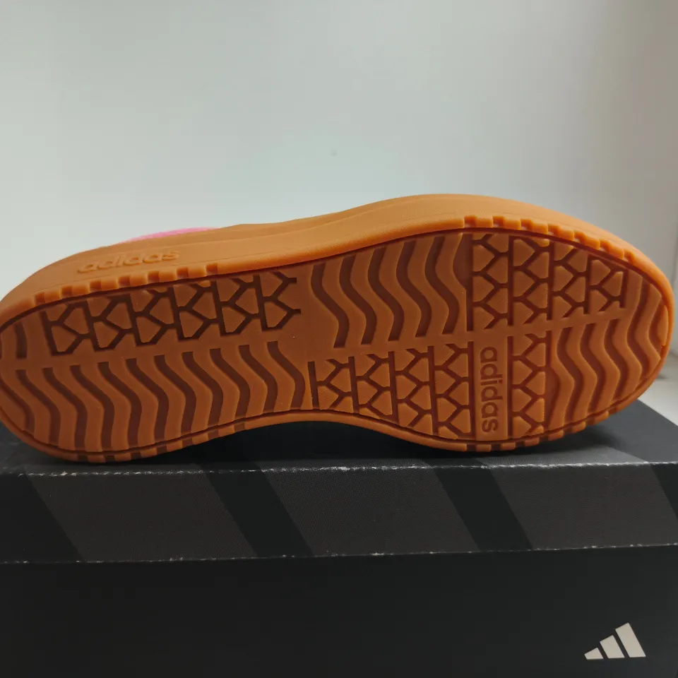 BOXED PAIR OF ADIDAS VL COURT BOLD SNEAKERS – PINK/BLUE, GUM SOLE – UK 6½ (US 8) – WOMEN'S