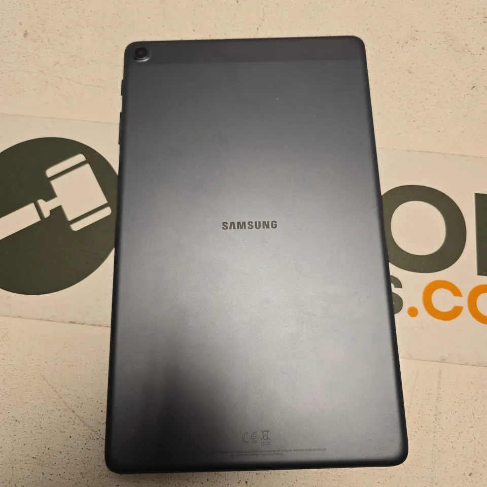SAMSUNG TABLET – BLACK NOT POWER TESTED 
