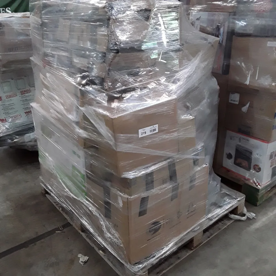 PALLET OF APPROXIMATELY 14 UNPROCESSED RAW RETURN HOUSEHOLD AND ELECTRICAL GOODS TO INCLUDE;