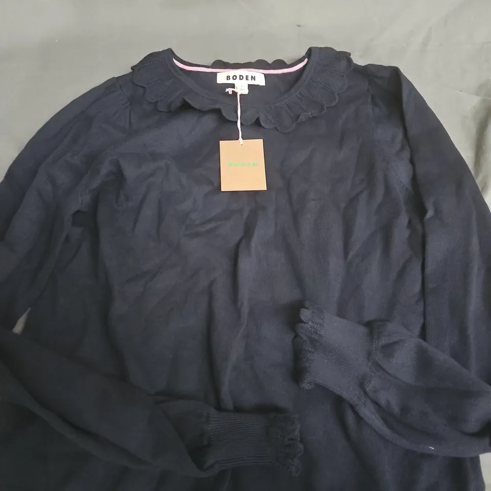 BODEN NAVY KNIT TOP WITH PINK TRIM, SCALLOPED COLLAR, SIZE S