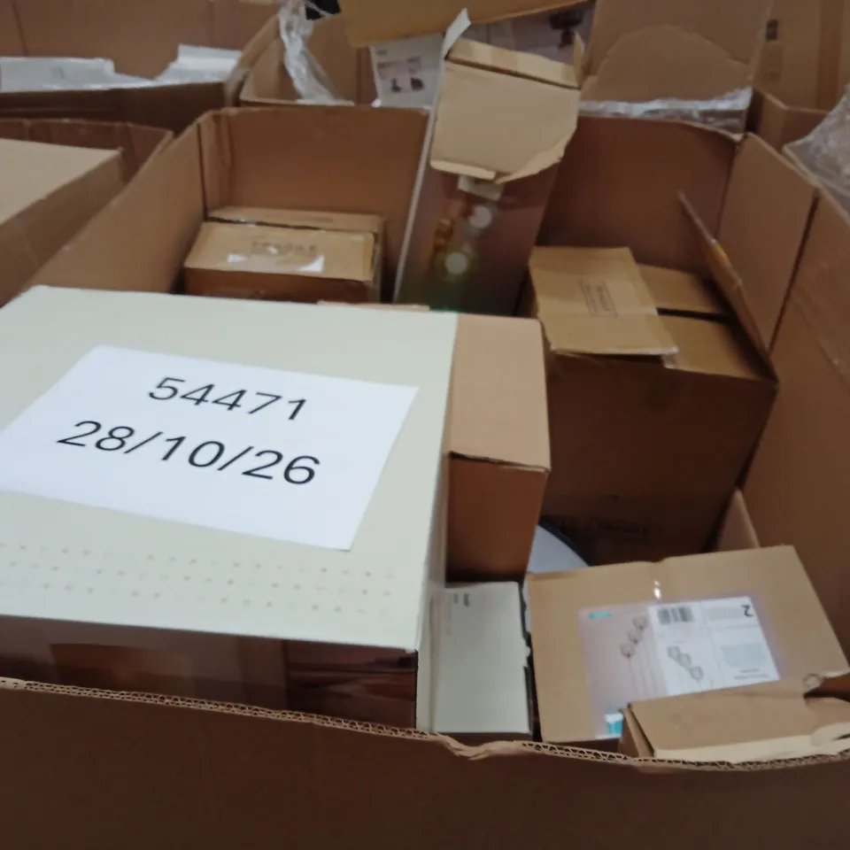 PALLET OF ASSORTED DESIGNER LIGHTING PRODUCTS TO INCLUDE;NESA TOUCH TABLE LAMP, CHARLESTON FLOOR LAMP,ERIN SEMI FLUSH CEILING FITTING