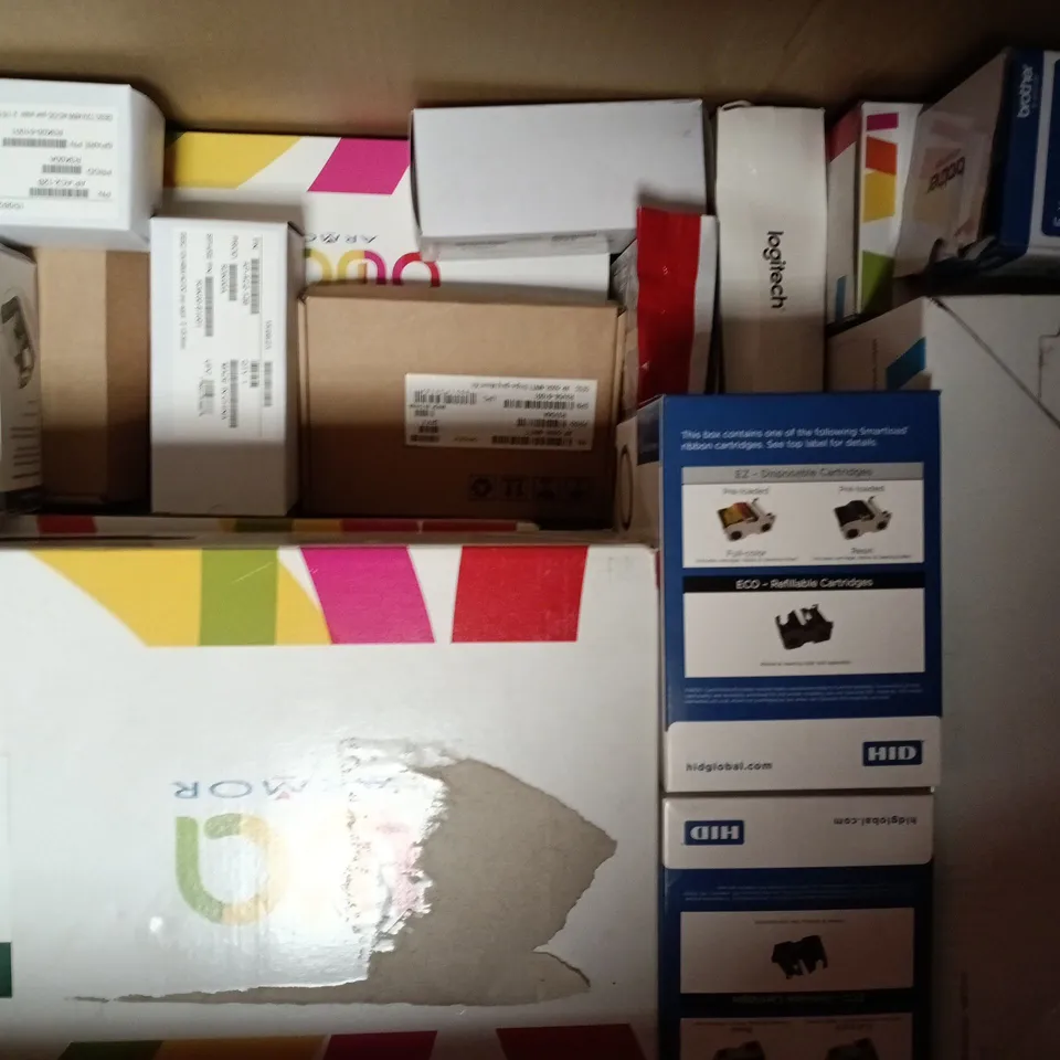 BOX OF APPROXIMATELY 10 ASSORTED ELECTRICAL ITEMS TO INCLUDE OWA ARMOR CF211A CARTRIDGE, ETC - COLLECTION ONLY