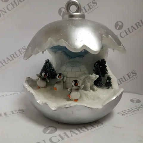 CHRISTMAS SCENE ORNAMENT
